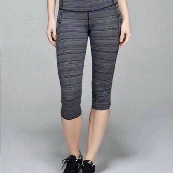 Lululemon Run Top Speed Crop Cyber Stripe Leggings - Picture 2 of 11